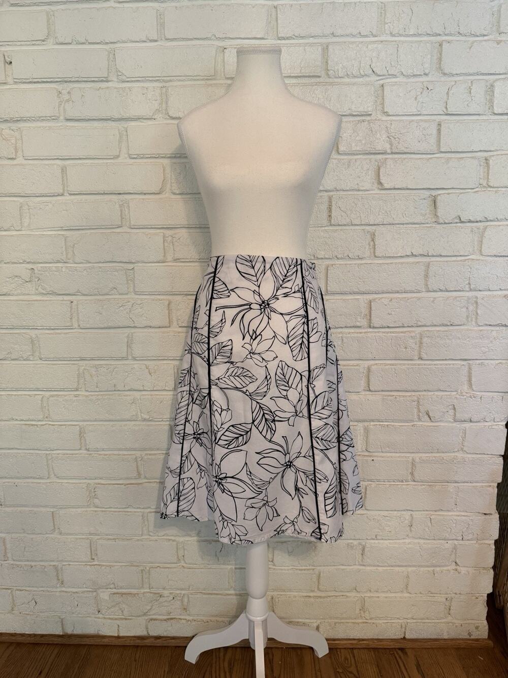 White Pique Skirt Black Floral Detail 12 Covington